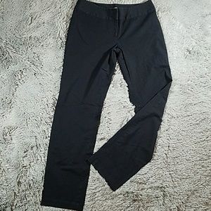 J. Jill Trousers in a size 6 stretchy